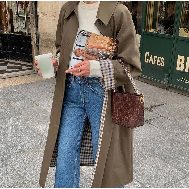 Damen Trenchcoat – Langer, eleganter Mantel mit klassischem Schnitt und Karofutter